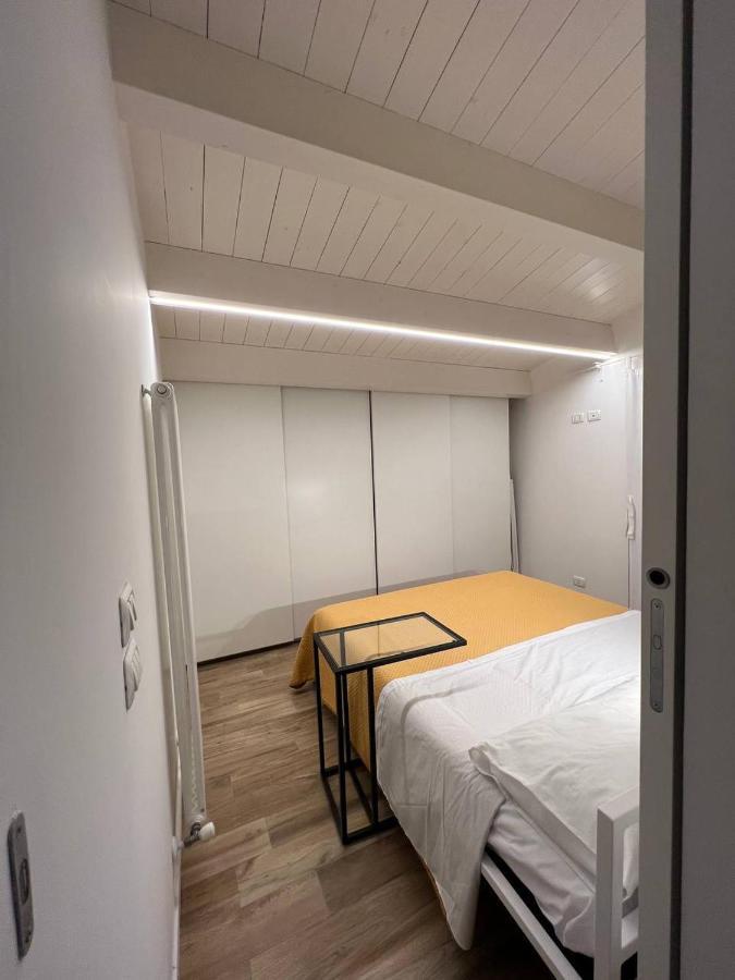 Casa Klimt Vicinissima Al Mare Parcheggio Privato Gratuito Se Disponibile Apartment Pescara Exterior photo